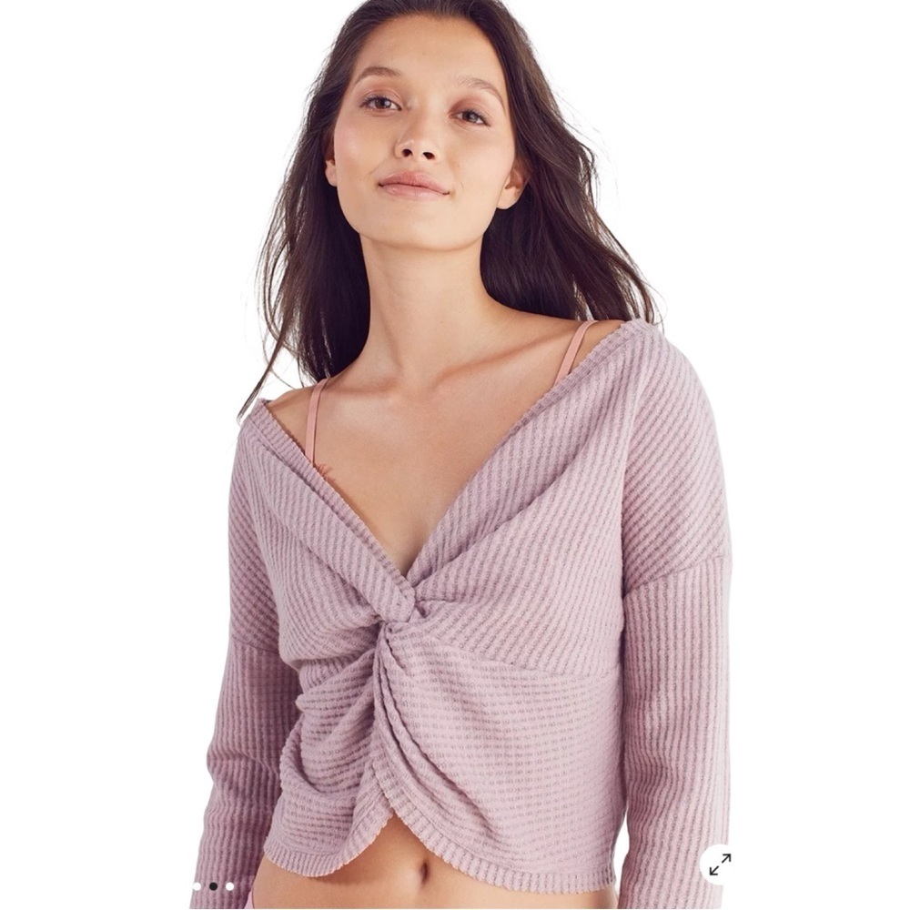 URBAN OUTFITTERS Out From Under Olivia Twist Front Cropped Top Textured Knit M - Picture 2 of 16